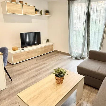 Ramon Pignatelli Διαμέρισμα *