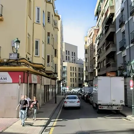 Ramon Pignatelli Διαμέρισμα *